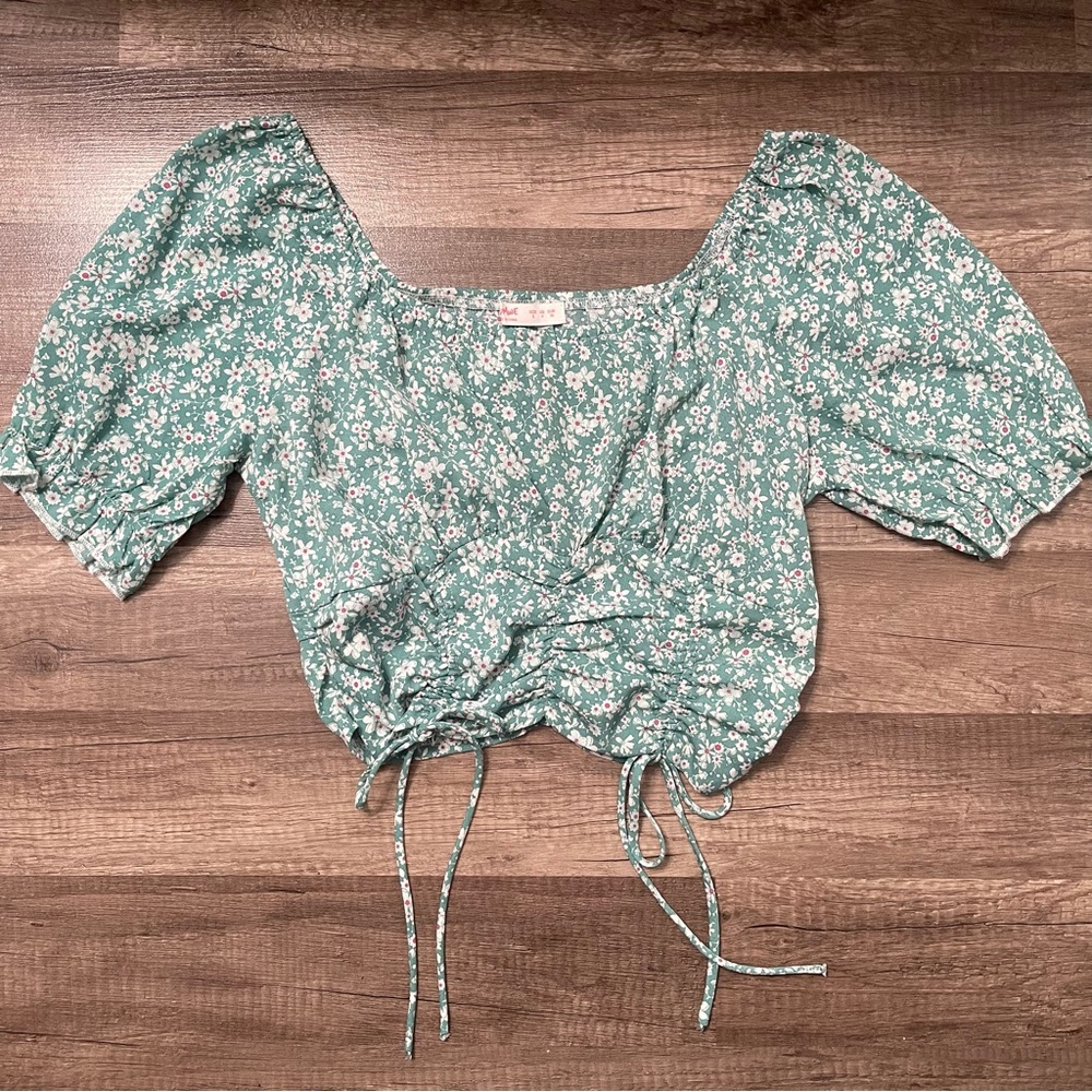 Floral Green Puff Sleeve Top